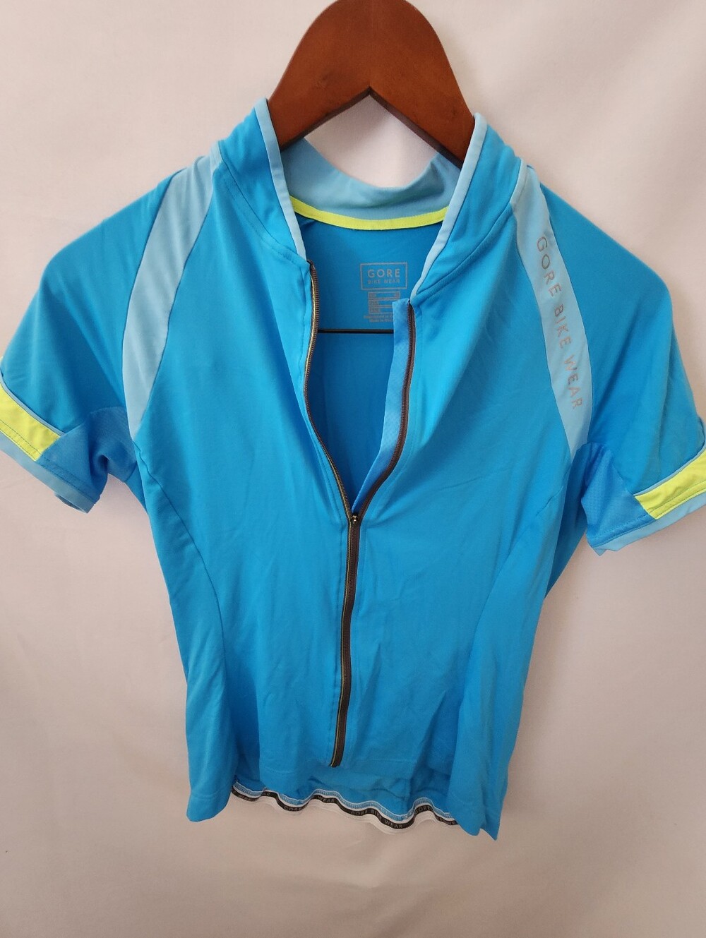 Gore Blue Bike Shirt. Size Large